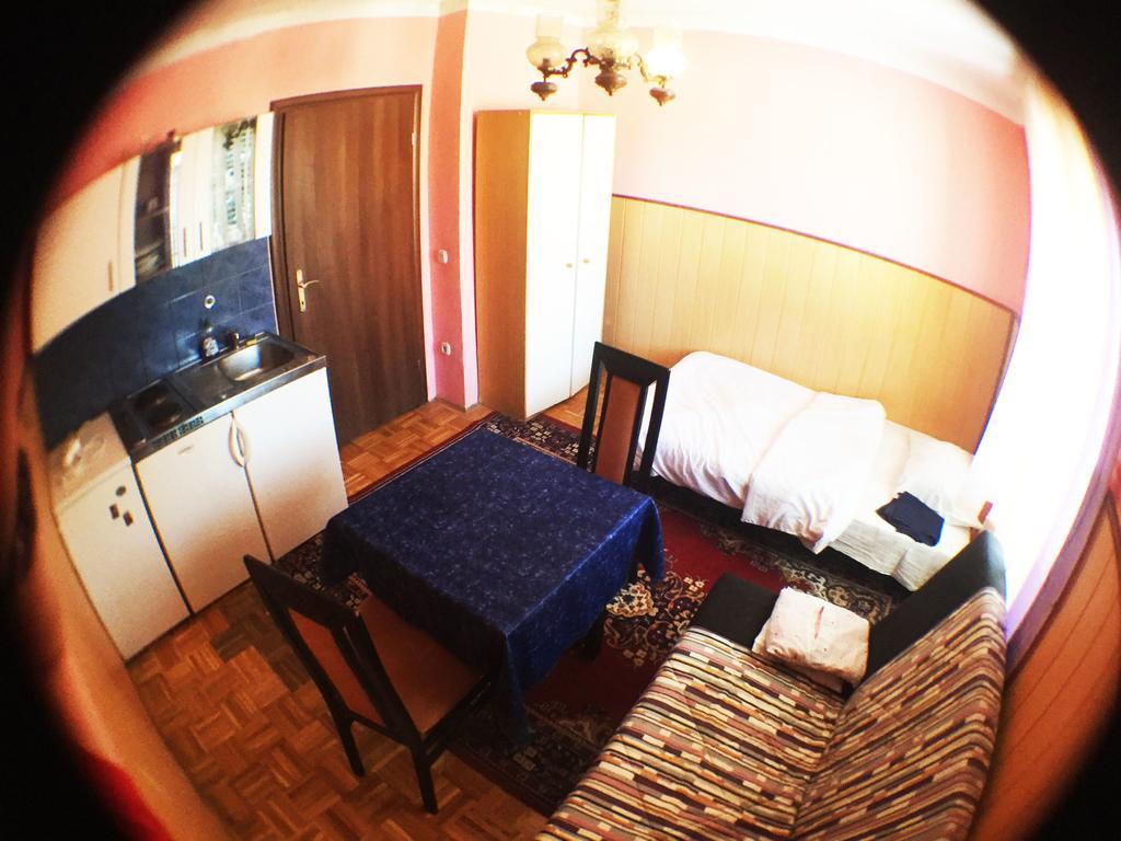 Guest House Pikapolonca Maribor Dış mekan fotoğraf