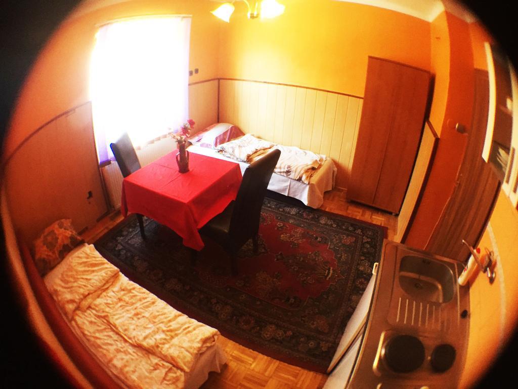 Guest House Pikapolonca Maribor Dış mekan fotoğraf